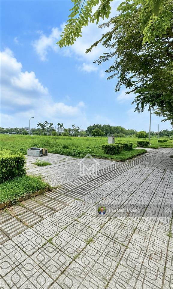 Nhà 3 tầng  đường ô tô  ngang 5,5m  gần đông tăng long