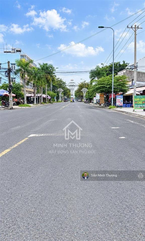 Nhà 3 tầng  đường ô tô  ngang 5,5m  gần đông tăng long