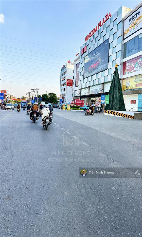 Nhà 4 tầng  ô tô trong nhà  kết nối lê văn việt  ga metro