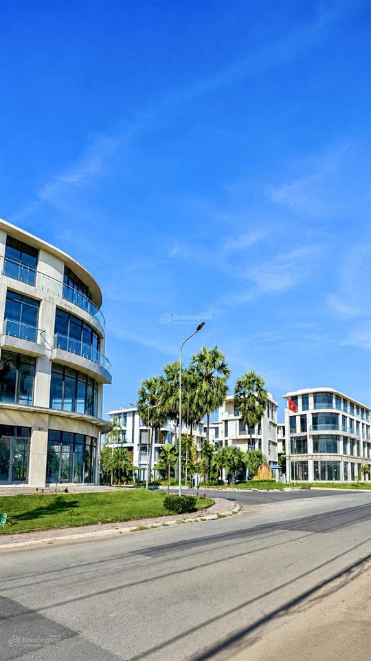 Nhà bưng ông thoàn  có dòng tiền  sát liên phường  gần global city
