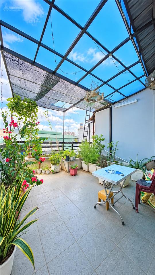 Nhà mới 3 tầng  ngang 5,2m  sát đỗ xuân hợp  gần global city