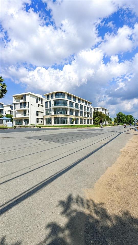 Lô đất bưng ông thoàn  full thổ cư  sát villa park  gần trục liên phường
