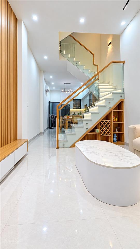 Nhà 3 tầng  ô tô đỗ cửa  full nội thất  bưng ông thoàn