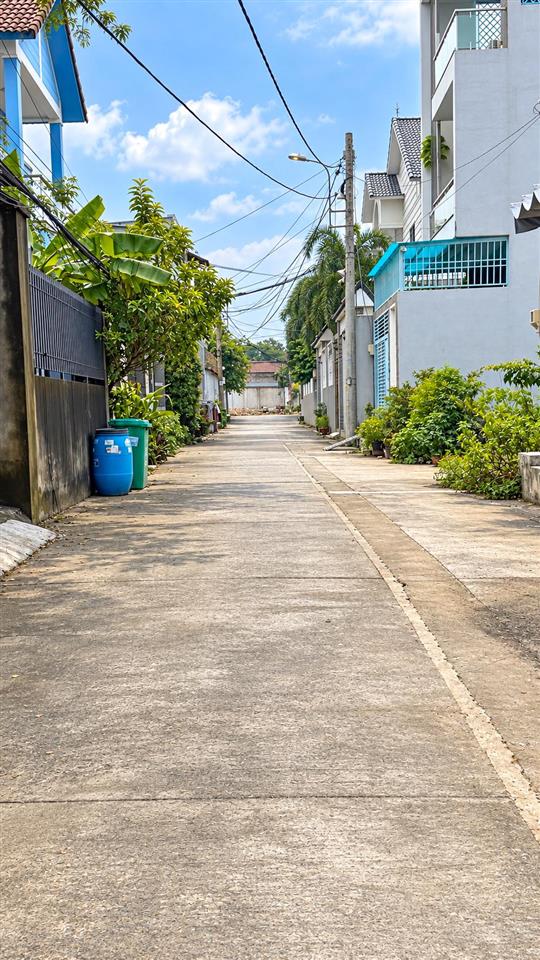 Nhà 3 tầng  ô tô đỗ cửa  full nội thất  bưng ông thoàn