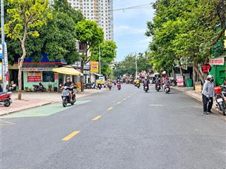 Lô đất vuông đẹp  đường ô tô  sát trục lê văn thịnh  quận 2