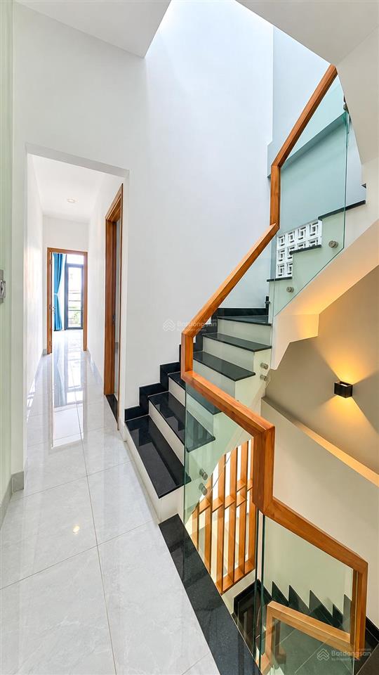 Mặt tiền kinh doanh  ngang 6m  thạnh mỹ lợi quận 2  sát đồng văn cống