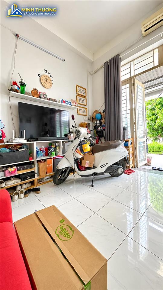 Nhà 3 tầng  ngang 4,7m  ô tô đỗ cửa  khu dân cư đồng bộ