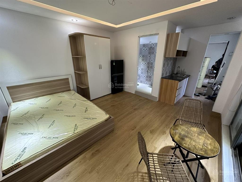 Studio ban công siu xịn sò, full nội thất mới toanh, ngay trên đường phổ quang