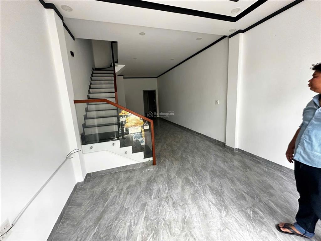 Bán nhà trung tâm phường 5x24m, sổ riêng thổ cư giá chỉ 800tr