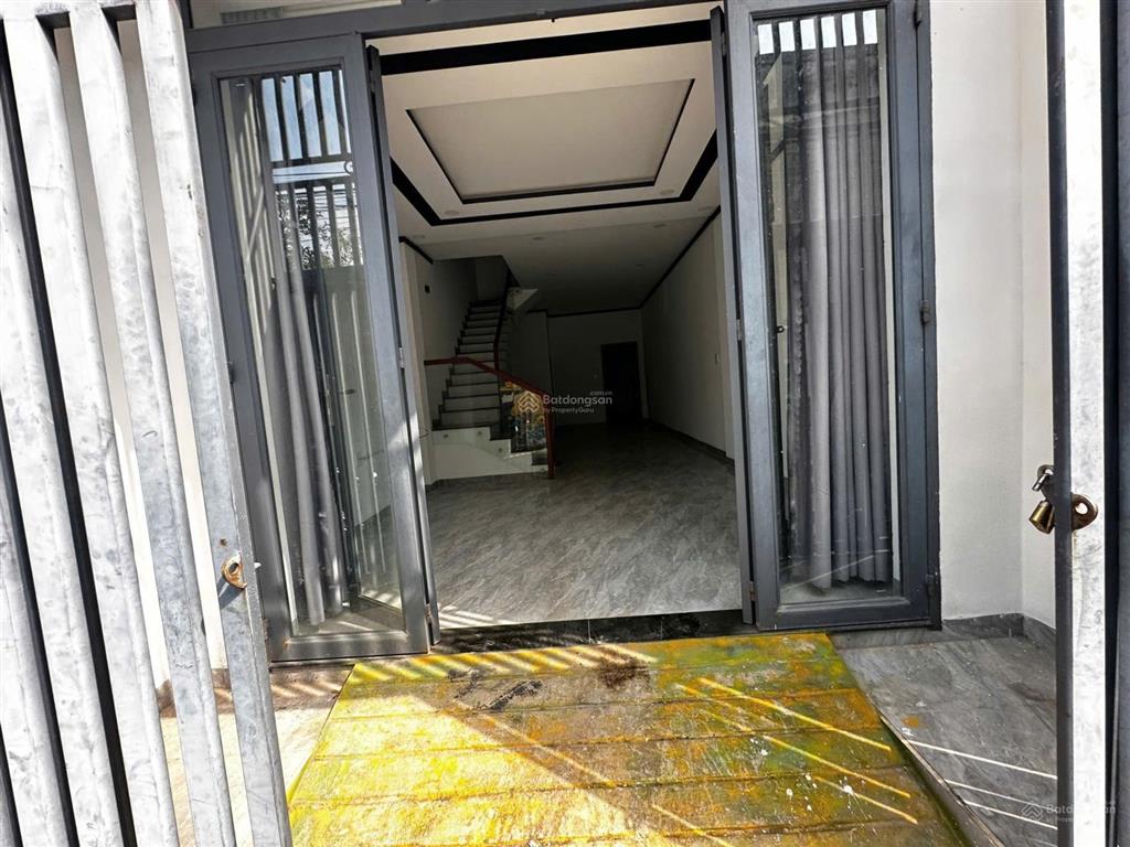 Bán nhà trung tâm phường 5x24m, sổ riêng thổ cư giá chỉ 800tr