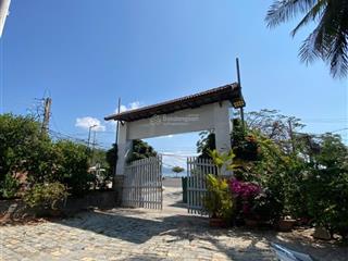 Cần cho thuê mảnh đất hơn 1300m2 mặt biển hòn chồng, tp nha trang