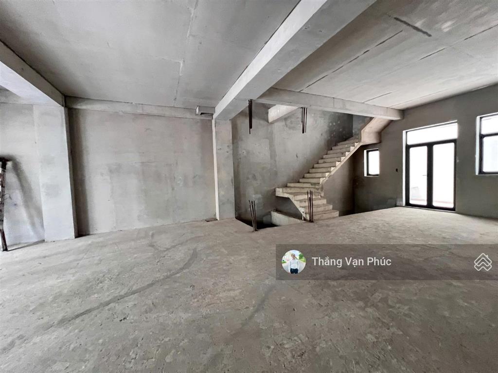 Chủ bán căn liền kề đường số 37  khu đông nam  vạn phúc city 7x20m=140m2 (dtsd 700m2) nhà thô