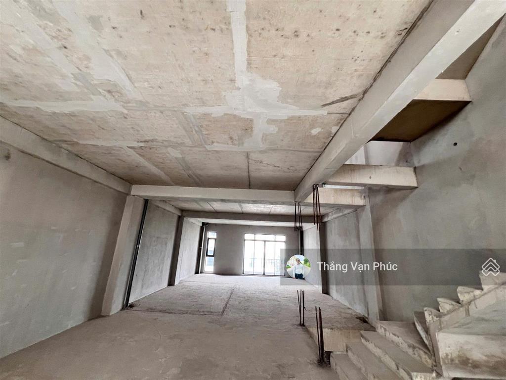 Chủ bán căn liền kề đường số 37  khu đông nam  vạn phúc city 7x20m=140m2 (dtsd 700m2) nhà thô