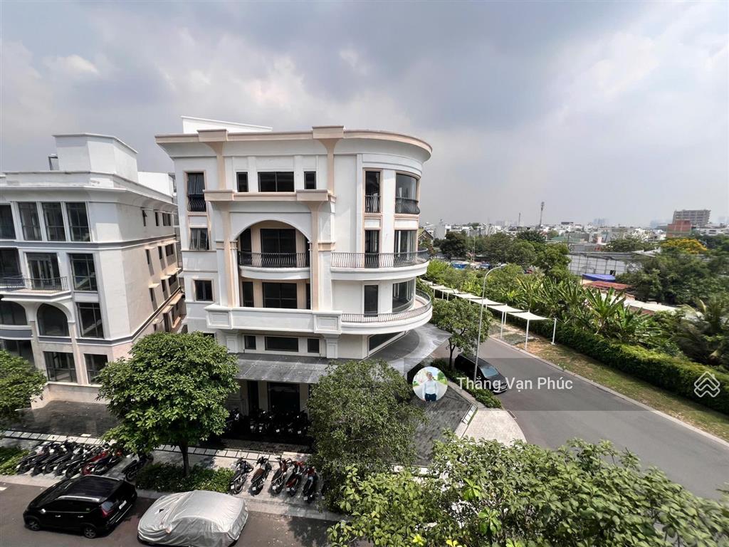 Chủ bán căn liền kề đường số 37  khu đông nam  vạn phúc city 7x20m=140m2 (dtsd 700m2) nhà thô