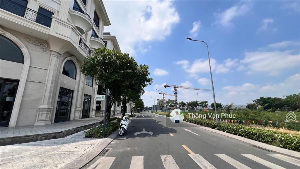 79 đường số 41, căn góc sang trọng ngay trung tâm thương mại 67tỷ128, hầm 5tầng, ckhấu 25%30%