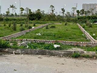 Bán mảnh đất dv 50m2 mặt tiền 5m trạm trôi cạnh sân vận động và ubmnd xã hoài đức mới, nhỉnh 7 ty