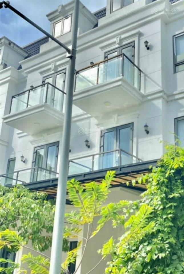 Không mua là tiếc! nhà phố liền kề 5x17.7m có 1 trệt 2 lầu khu đô thị simcity, chỉ 7.5tỷ chốt nhanh