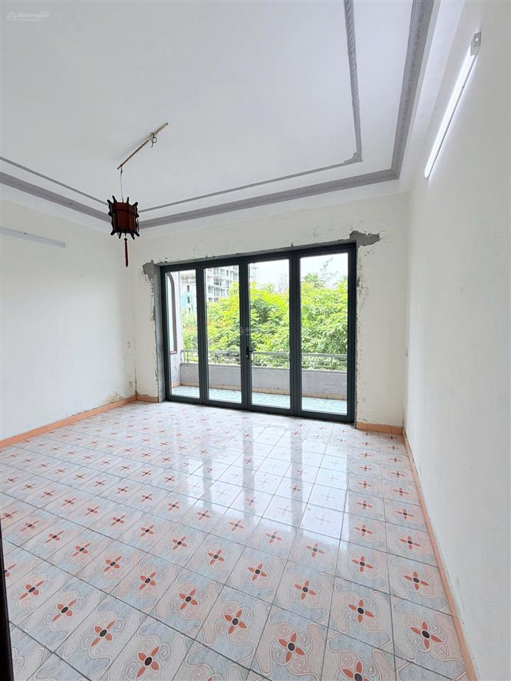 Nhà 4 tầng 2 mặt tiền nguyễn tất thành đối diện sunrise bay đà nẵng