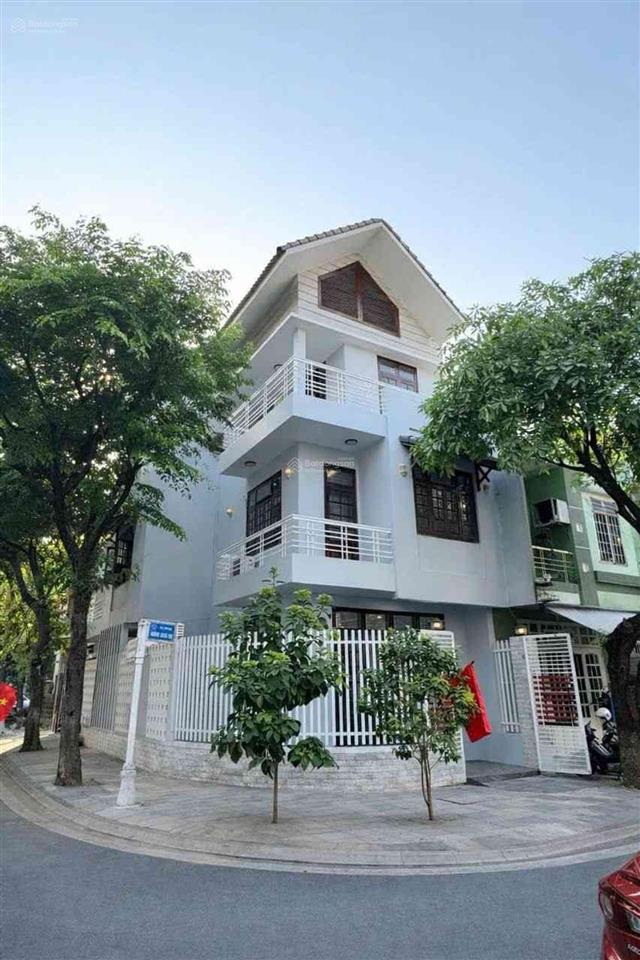 Biệt thự lô góc 2 mặt tiền full nội thất trung tâm hải châu