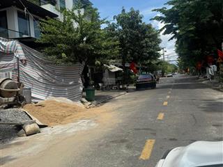 Cặp đất 186m2 đinh đức thiện  gần biển nguyễn tất thành
