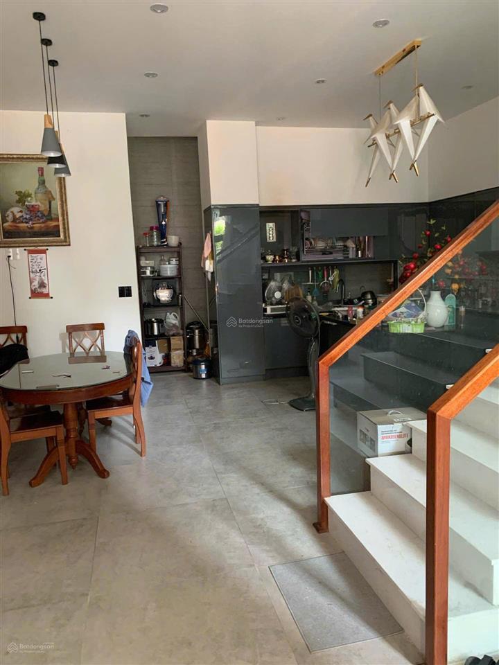 Bán nhà kiệt ô tô đường 2 tháng 9 | 110m ngang 7m | gara ô tô | 4pn | 3 tầng kiên cố