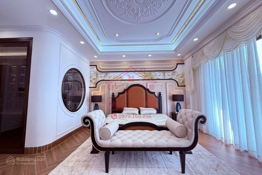 Bán nhà phố thương gia nguyễn thị thập, quận 7, thang máy nhập khẩu , garage ô tô thênh thang.