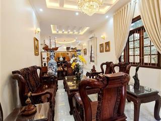 Biệt thự phong cách mỹ mt nguyễn lương bằng, quận 7, 650m2