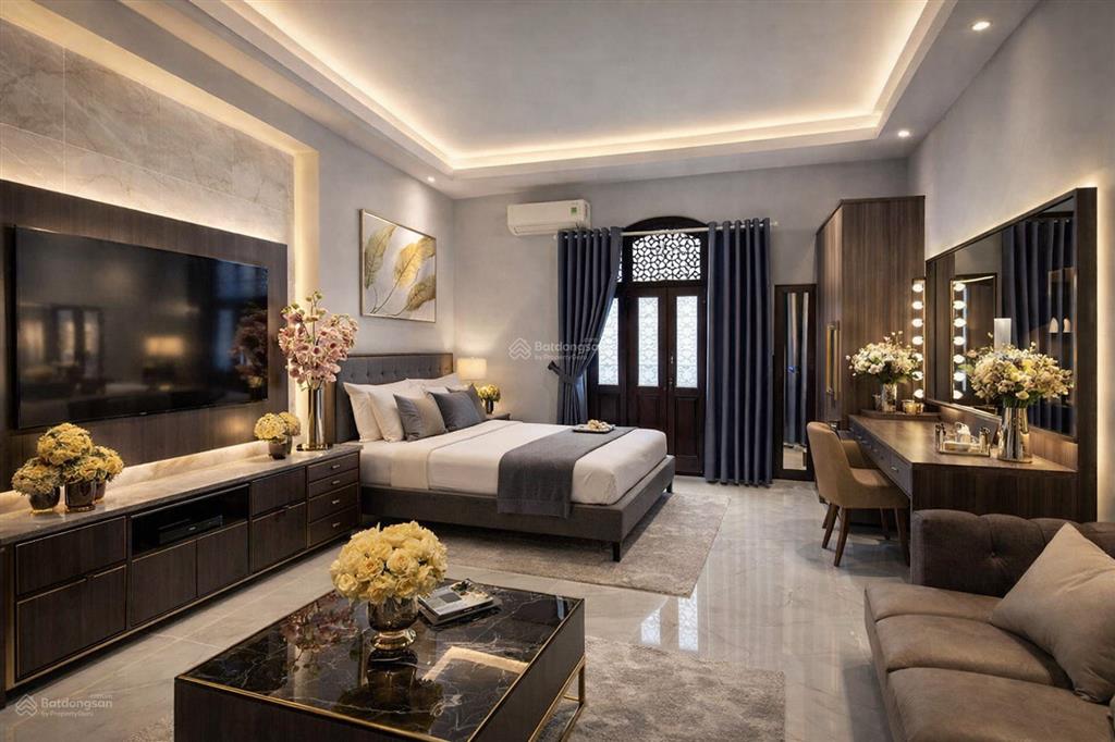 Anh ba cần bán gấp, nhà quận 1, ngang hiếm 11,6m  xe hơi ngủ nhà giá nhỉnh 39,x tỷ tl