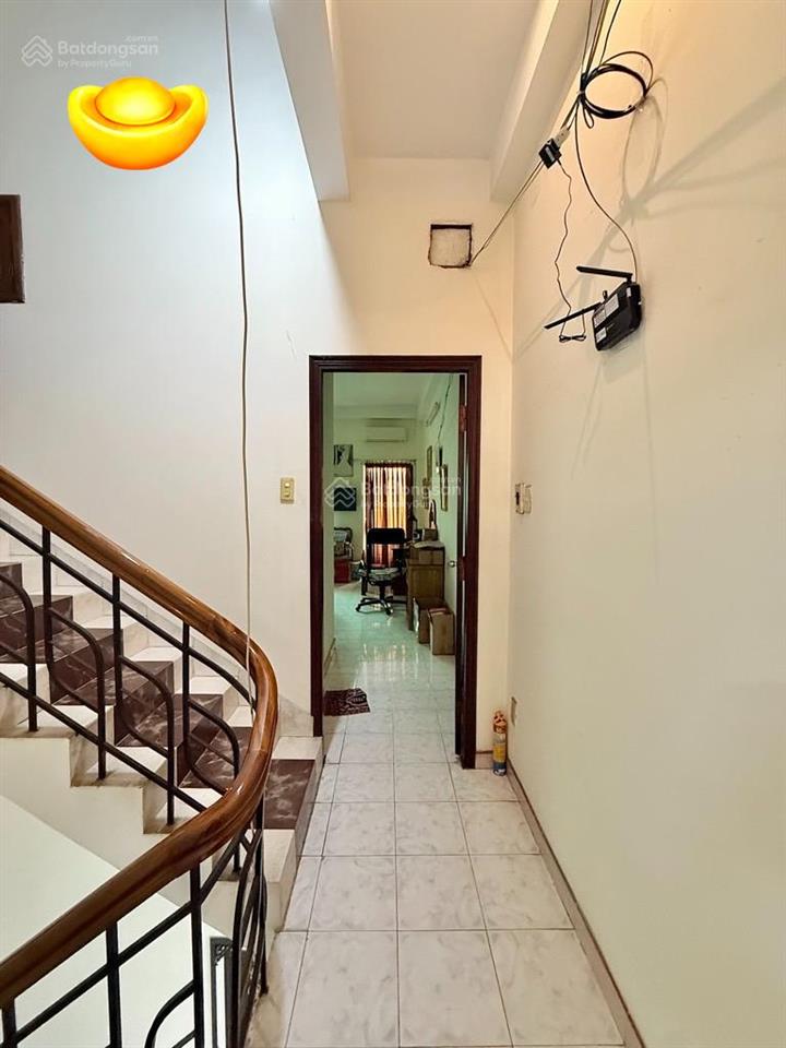 Bán nhà mt bề thế đi bộ đến công viên khánh hội, ngang 10m , giá nhỉnh 25, x tỷ tl