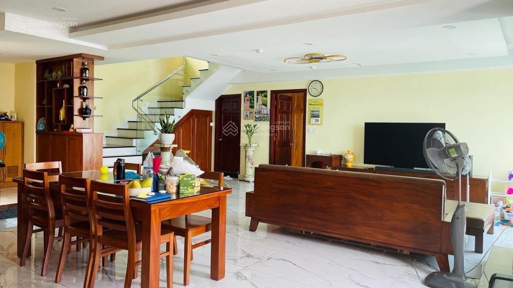 Bán căn hộ penthouse chung cư hoàng diệu h2. 8m x 15m, không khí trong lành, nhỉnh 11 tỷ