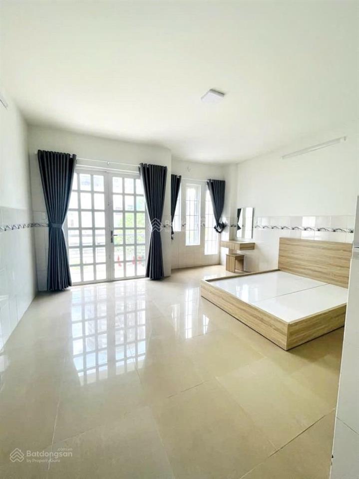 Vip nhà thờ xóm chiếu quận 4, ngang 5,3m, dt 92 m2, giá nhỉnh 10,x tỷ