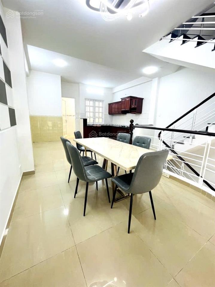 Vip nhà thờ xóm chiếu quận 4, ngang 5,3m, dt 92 m2, giá nhỉnh 10,x tỷ