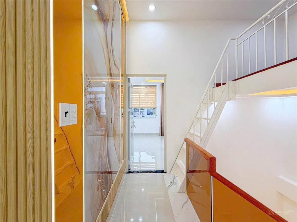 Bán nhà mặt tiền vĩnh hội, gần công viên khánh hội, quận 4, 183m2, 5 tầng, 39,x tỷ