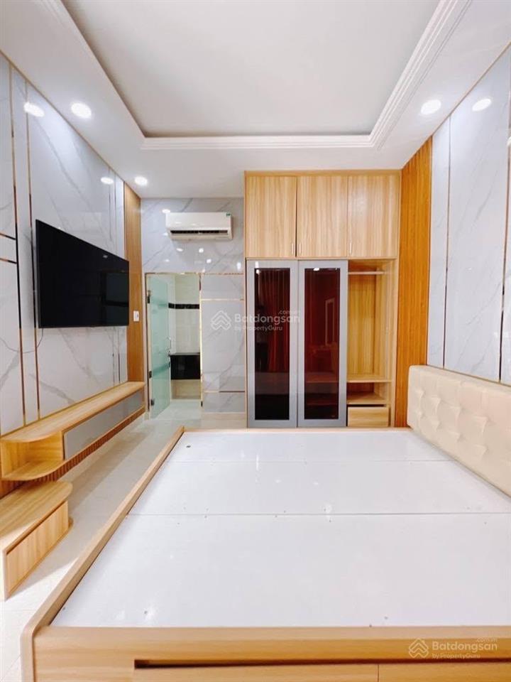 Mặt tiền đoàn văn bơ, 58m2, 3 tầng, nhỉnh 9, x tỷ