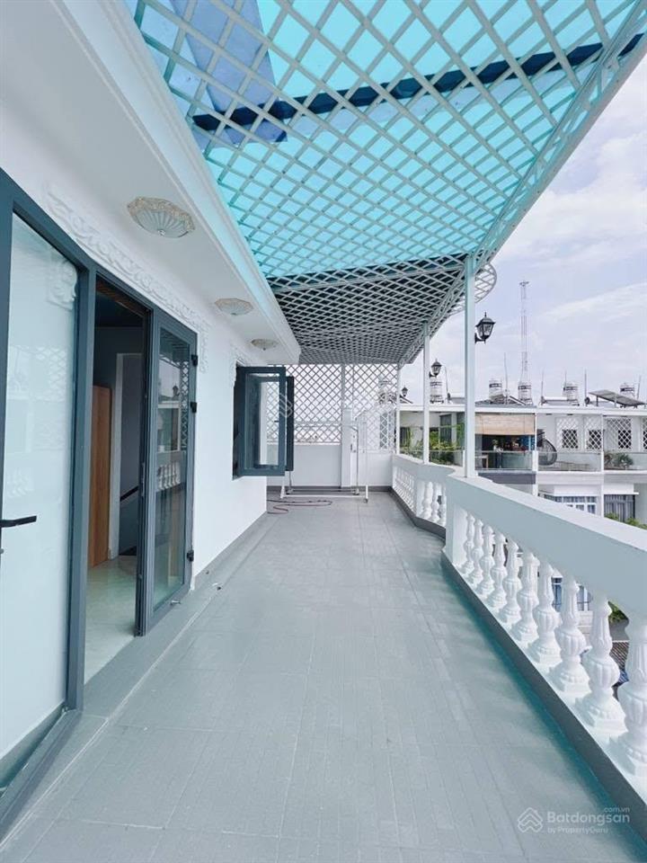 Mặt tiền đoàn văn bơ, 58m2, 3 tầng, nhỉnh 9, x tỷ