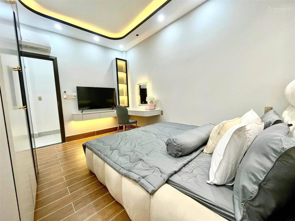 Nhà vip  tôn đản quận 4, 58m2, 5 tầng, nhỉnh 8,x tỷ.