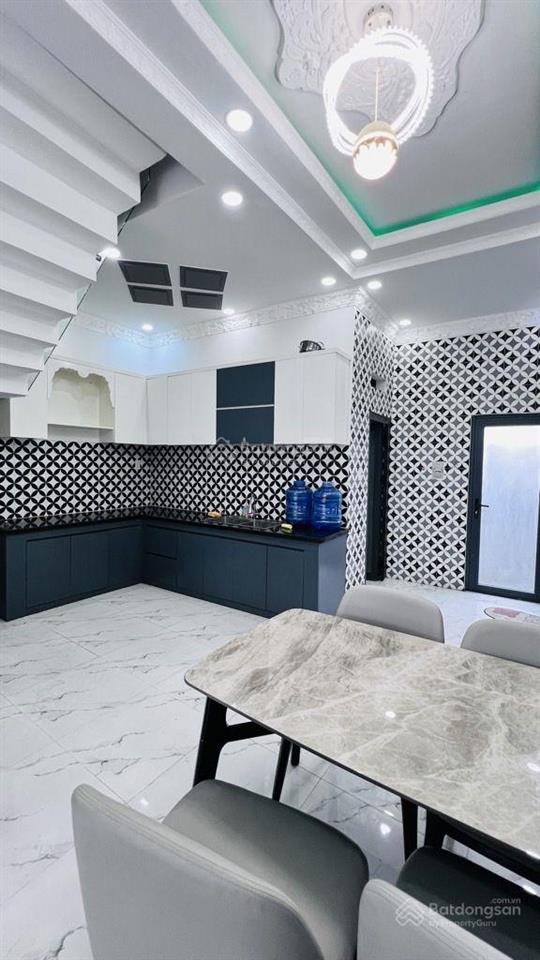 Bán nhà hoàng trọng mậu, p. tân hưng, 60m2, 3 tầng, ngang 5m, hơn 6 tỷ.