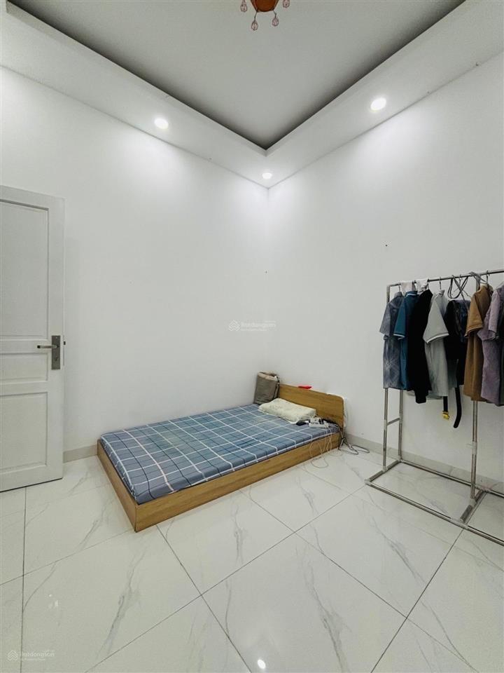 Vip  đường số 2, chợ tân quy, quận 7, 5 x 12,2m, 3 tầng, nhỉnh 8,x tỷ.