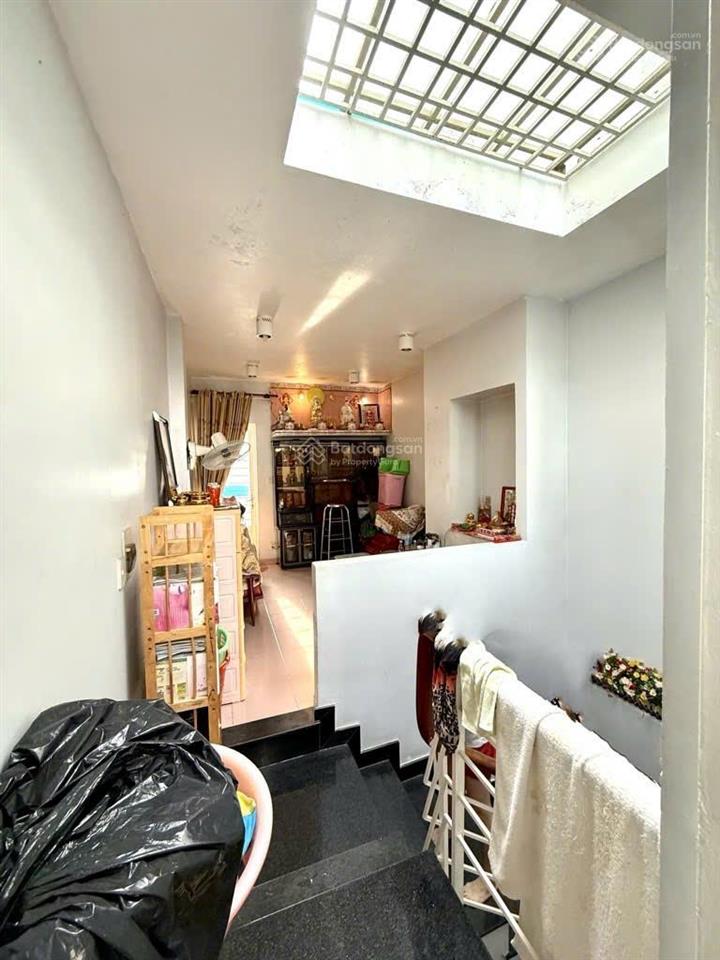 Bán nhà hẻm xe hơi, nguyễn khoái, quận 4, 2 tầng, 67m2, nhỉnh 6,9 tỷ