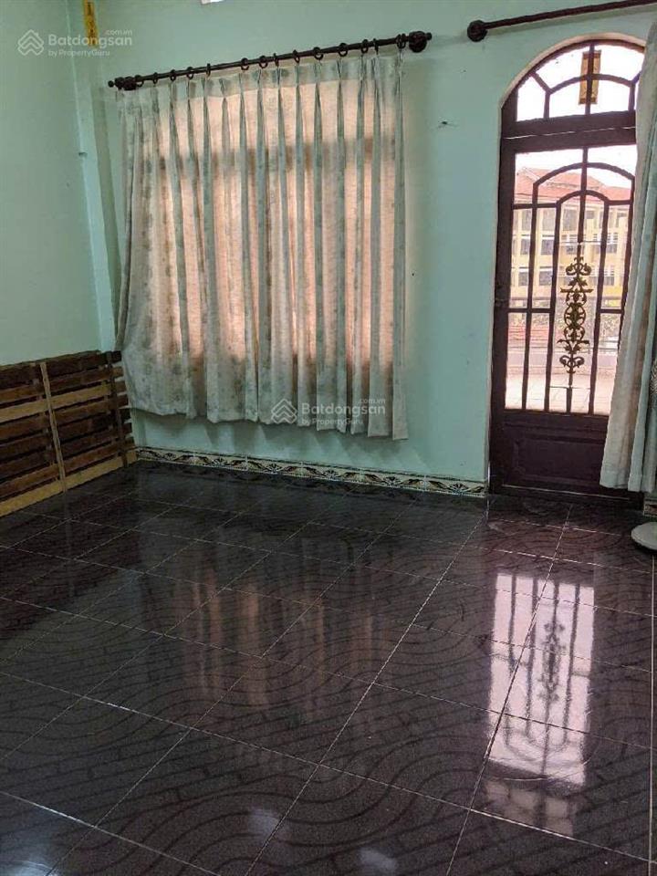 Bán nhà mặt tiền đoàn văn bơ, 40m2, 5 tầng, dòng tiền 26 triệu/tháng, nhỉnh 6,x tỷ