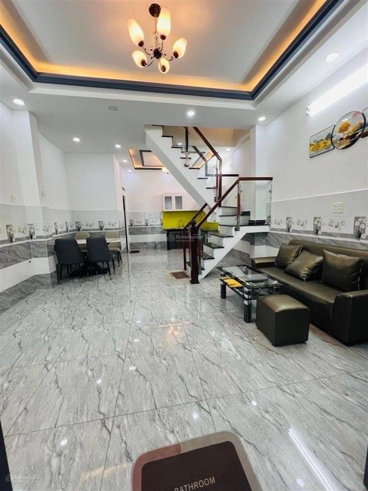 Chính chủ gửi bán gấp, nhà 5 tầng mặt tiền đường số 50, quận 4, nhỉnh 7, xtỷ