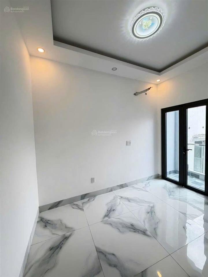 Vip nhà mặt tiền đường số 4, quận 4, 26m2, 5 tầng, nhỉnh 6,x tỷ
