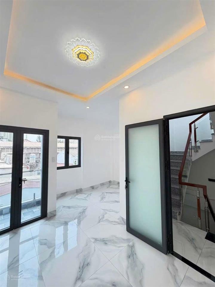 Vip nhà mặt tiền đường số 4, quận 4, 26m2, 5 tầng, nhỉnh 6,x tỷ