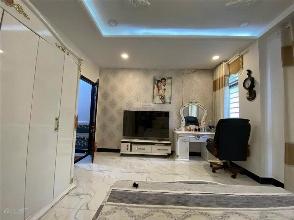 Tôn đản nhà mới, 4 tầng, ban công rộng, 46m2, giá nhỉnh 7,x tỷ