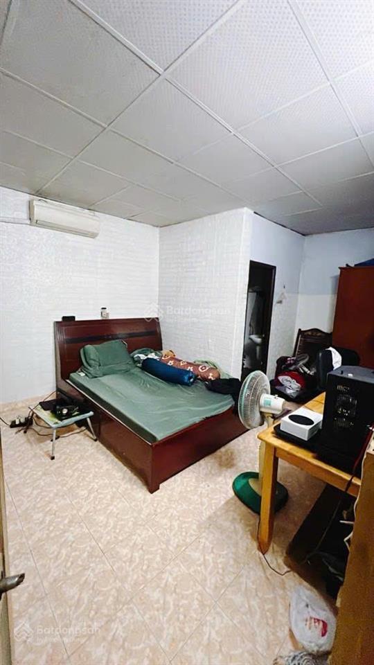 Vip bán nhà mặt tiền đường số 9, quận 4, 4 tầng, 38.2m2, nhỉnh 6,x tỷ