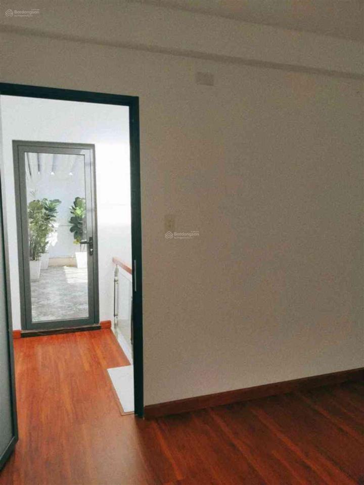 Bán nhà vip có hầm ô tô trong nhà, lý phục man, quận 7, 134m2, 5 tầng, nhỉnh 14,x tỷ