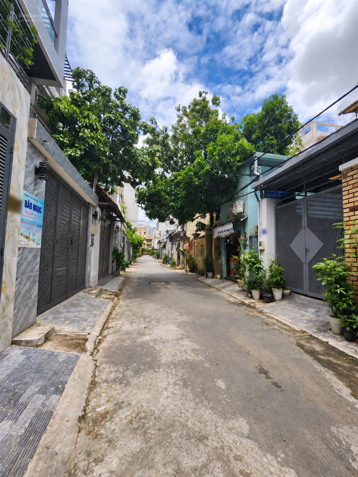 414,5m², ngang 17m, giá 32 tỷ tl, bán nhà hxh 8m, kế nhà thi đấu đa năng quận 7, 2 tầng