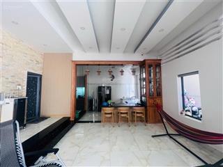 414,5m², ngang 17m, giá 32 tỷ tl, bán nhà hxh 8m, kế nhà thi đấu đa năng quận 7, 2 tầng