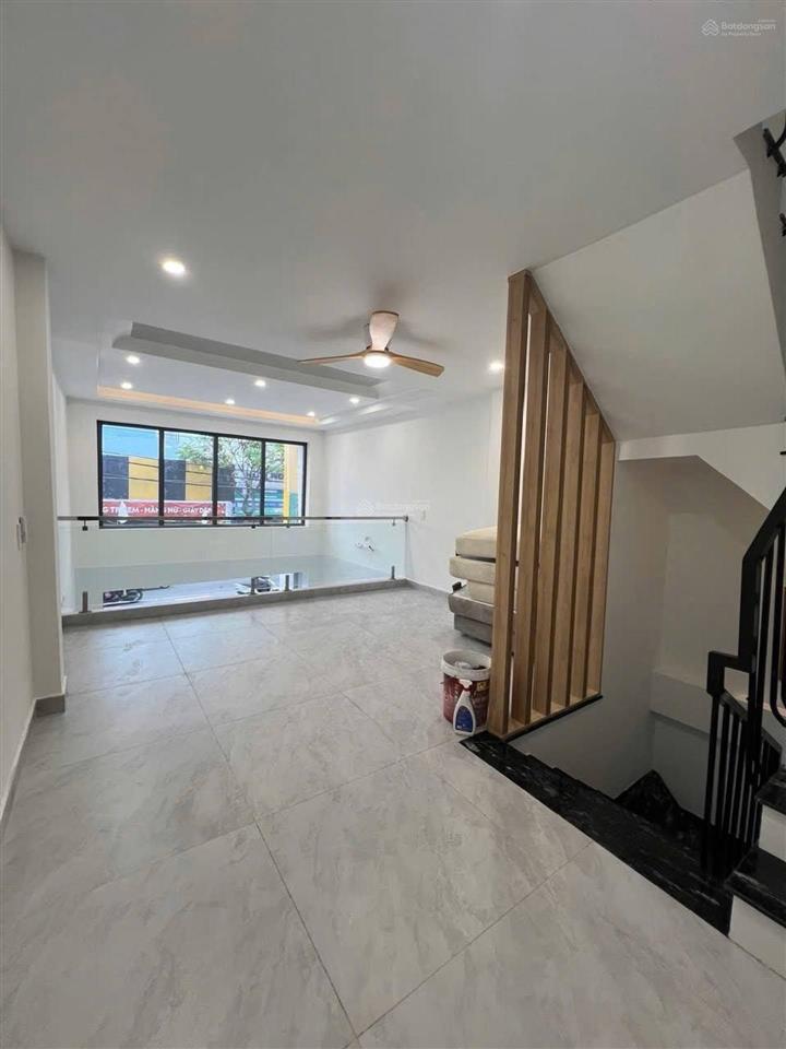 *** bán nhà tân thuận tây, quận 7, ngang 7.5m, 3 tầng, cách mt ôtô 50m , nhỉnh 7 tỷ tl