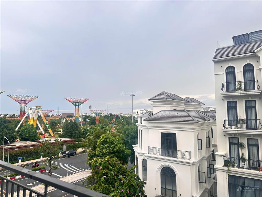 Bán nhà 126m² 7x18 6 tầng dòng tiền cho thuê 60 triệu/tháng nhà phố vinhomes sổ hồng sẵn